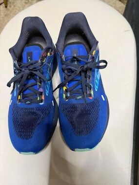 Brooks running shoes 9.5